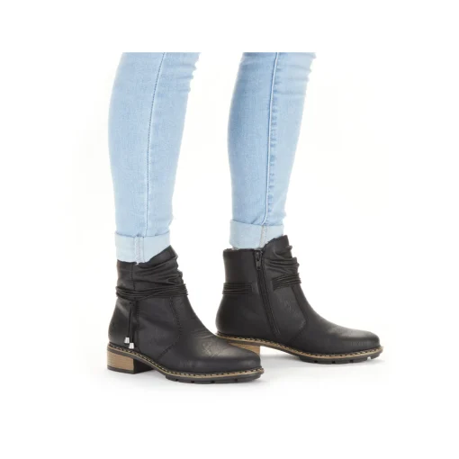 Rieker Damen Kurzstiefel nachtschwarz